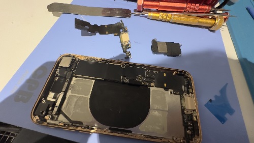 iPhone修理　高田馬場　充電不良　最安　ダイワンテレコム
