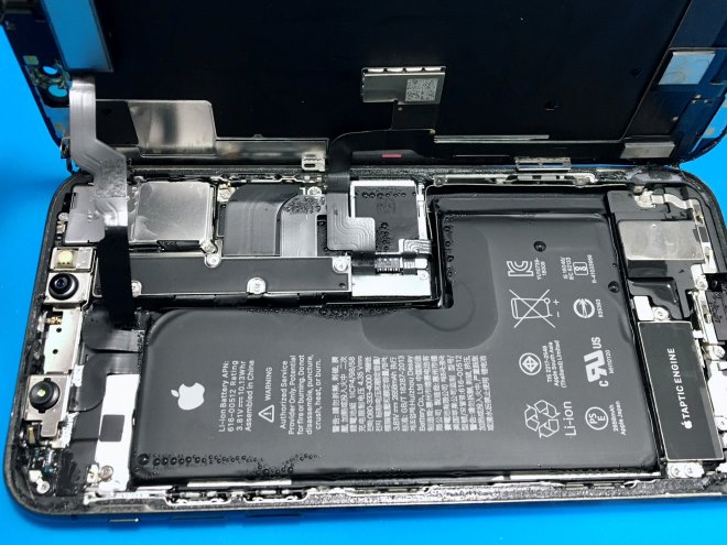 iPhoneXS水没修理事例