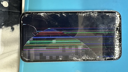 iPhone修理　高田馬場　液晶割れ　即日　ダイワンテレコム