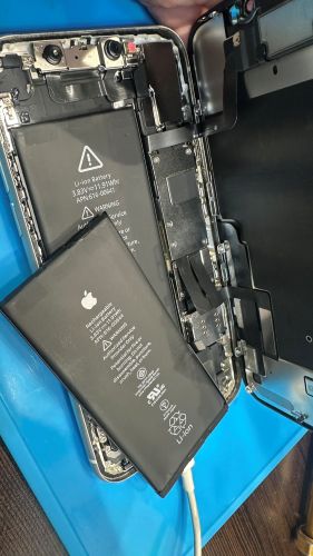 iPhone修理　渋谷　しぶちか　ダイワンテレコム　バッテリー交換　即日　モバイルバッテリー