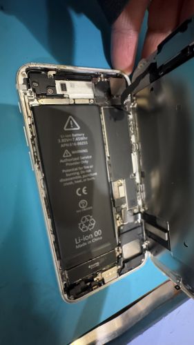 ダイワンテレコム　渋谷　バッテリー交換　iPhone 即日